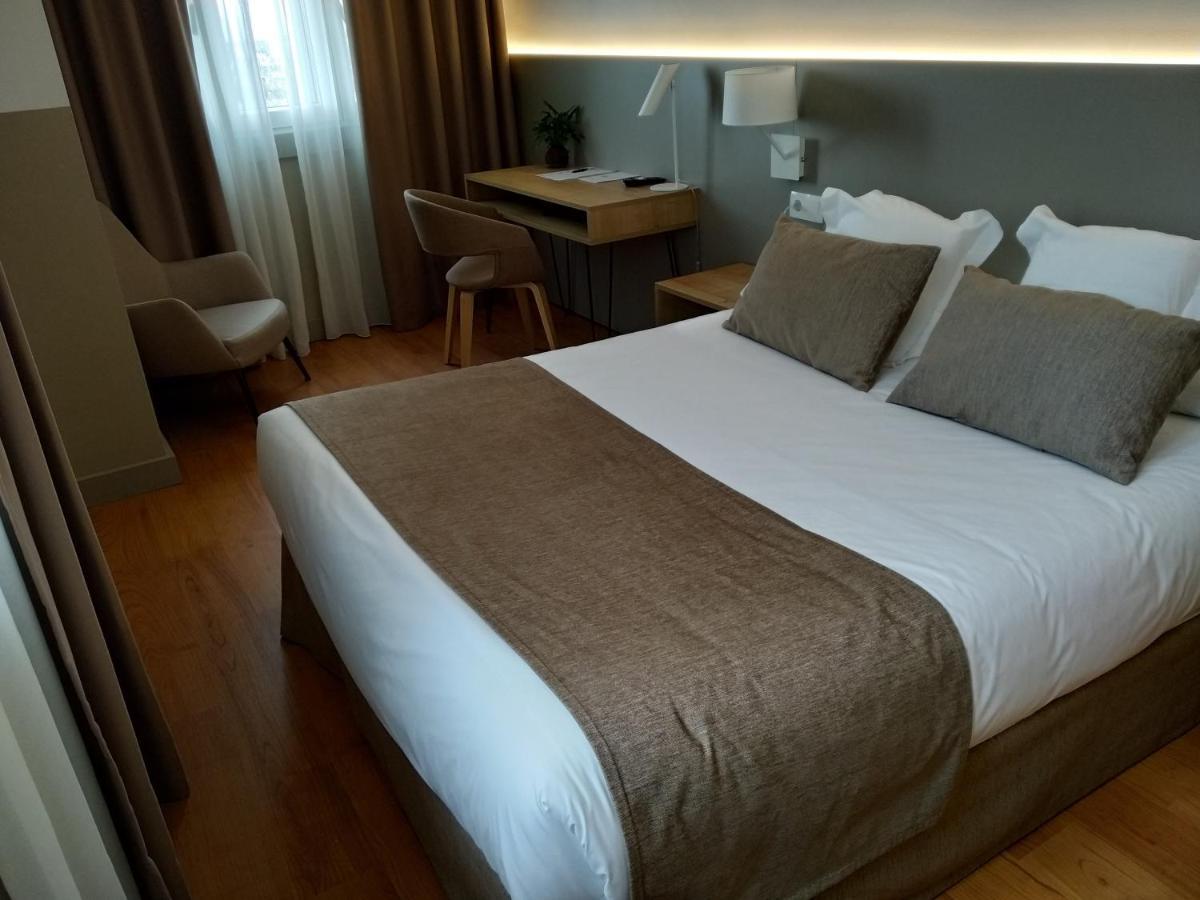 Hotel Airinos 3* Cangas do Morrazo Kültér fotó