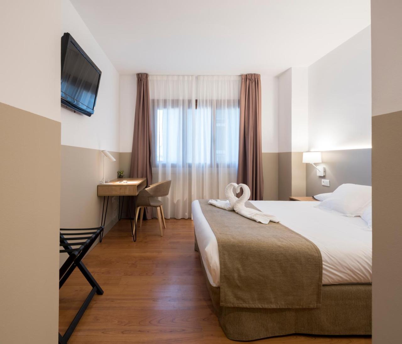 Hotel Airinos 3* Cangas do Morrazo Kültér fotó
