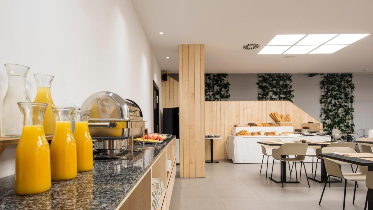 Hotel Airinos 3* Cangas do Morrazo Kültér fotó